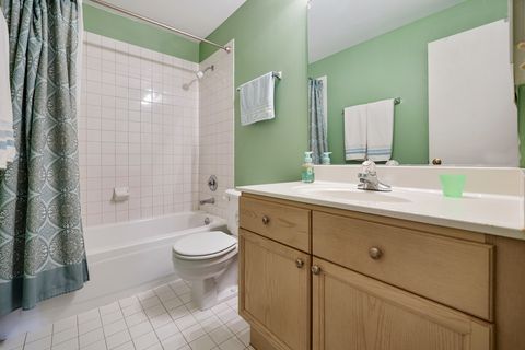 Tiny photo for 815 Leicester Road #114A, Elk Grove Village, IL 60007 (MLS # 12603543)