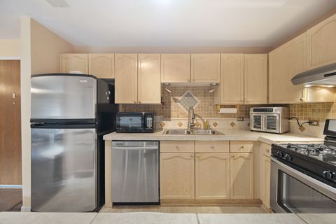 Tiny photo for 815 Leicester Road #114A, Elk Grove Village, IL 60007 (MLS # 12603543)