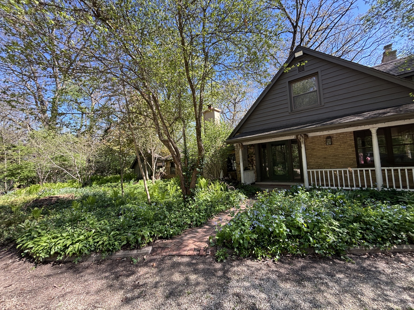 29W101 Morris Court