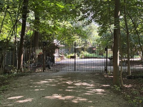 Tiny photo for 29W101 Morris Court, Warrenville, IL 60555 (MLS # 12432915)