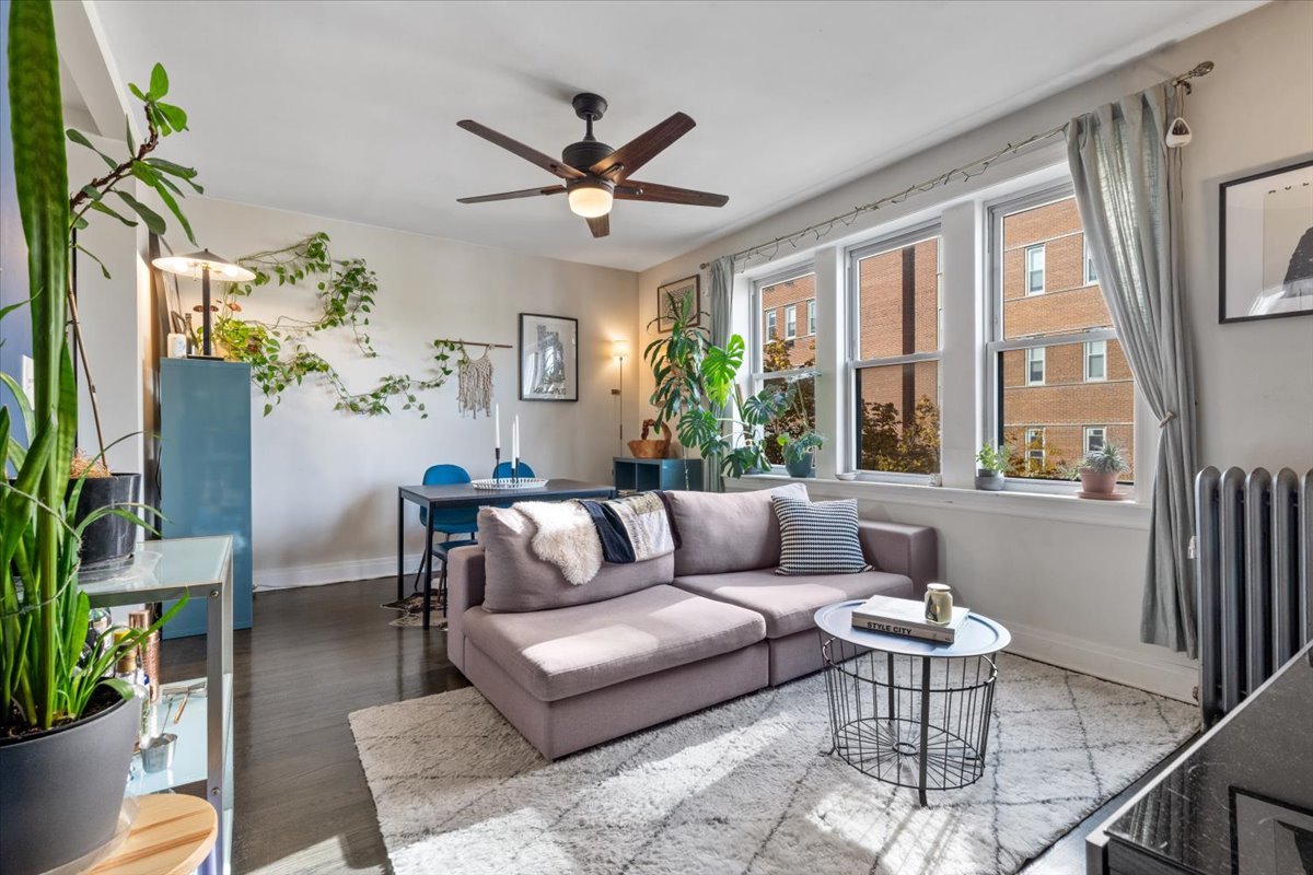 4896 N Ashland Avenue 3W