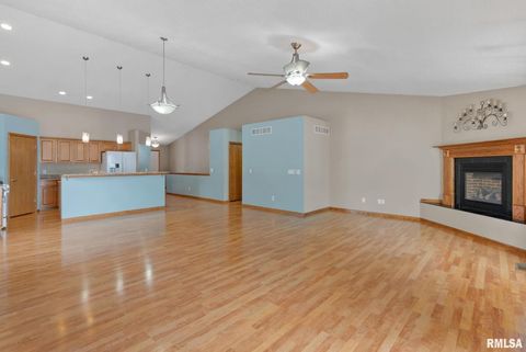 Tiny photo for 6112 34TH Avenue A Court, Moline, IL 61265 (MLS # QC4269654)