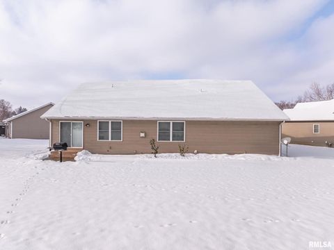 Tiny photo for 6112 34TH Avenue A Court, Moline, IL 61265 (MLS # QC4269654)