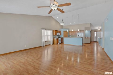 Tiny photo for 6112 34TH Avenue A Court, Moline, IL 61265 (MLS # QC4269654)