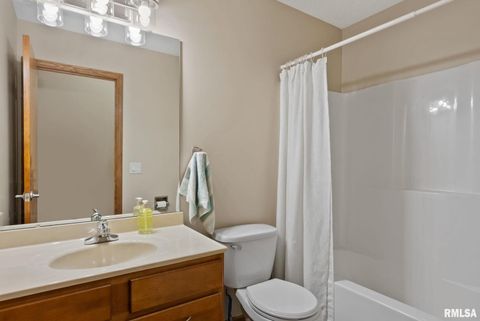 Tiny photo for 6112 34TH Avenue A Court, Moline, IL 61265 (MLS # QC4269654)