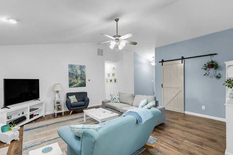 Tiny photo for 2504 Goodfield Drive, Urbana, IL 61802 (MLS # 12721176)