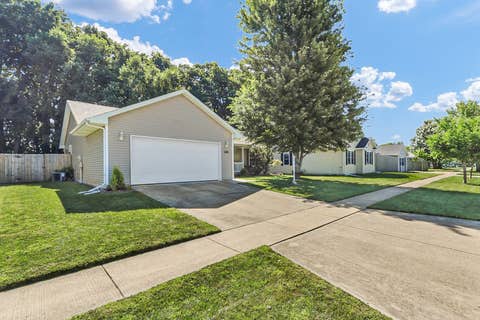 Tiny photo for 2504 Goodfield Drive, Urbana, IL 61802 (MLS # 12721176)
