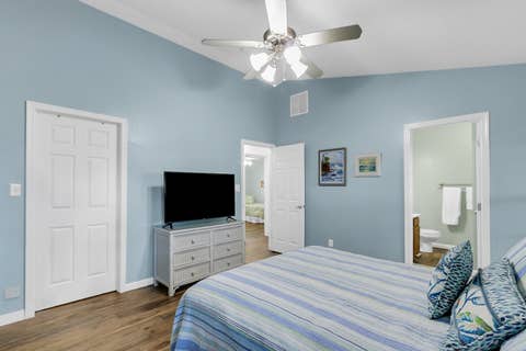 Tiny photo for 2504 Goodfield Drive, Urbana, IL 61802 (MLS # 12721176)
