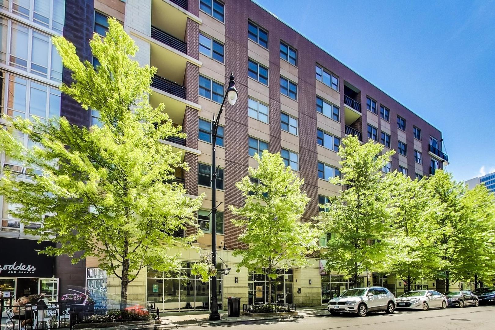 873 N LARRABEE Street 509