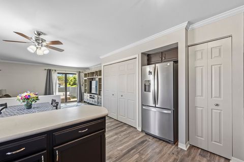 Tiny photo for 1041 Fulton Drive, Streamwood, IL 60107 (MLS # 12640636)
