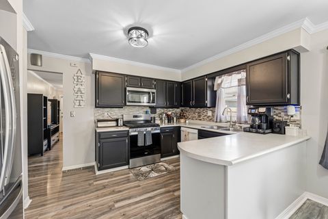 Tiny photo for 1041 Fulton Drive, Streamwood, IL 60107 (MLS # 12640636)