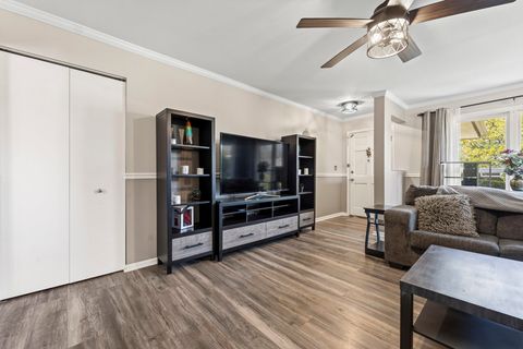 Tiny photo for 1041 Fulton Drive, Streamwood, IL 60107 (MLS # 12640636)