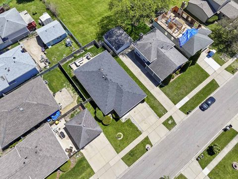 Tiny photo for 1041 Fulton Drive, Streamwood, IL 60107 (MLS # 12640636)