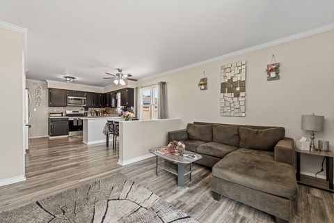 Tiny photo for 1041 Fulton Drive, Streamwood, IL 60107 (MLS # 12640636)