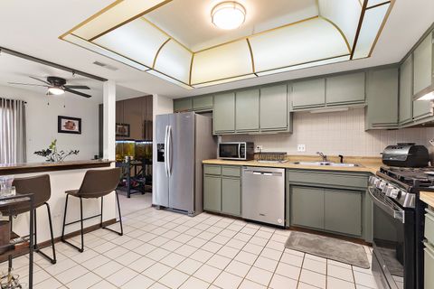 Tiny photo for 15724 Brassie Court #2N, Orland Park, IL 60462 (MLS # 12598909)