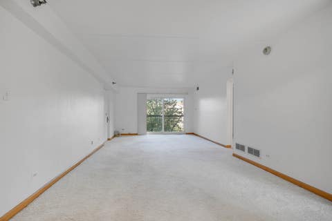 Tiny photo for 5960 Lake Bluff Drive #302, Tinley Park, IL 60477 (MLS # 12646710)
