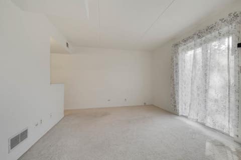 Tiny photo for 5960 Lake Bluff Drive #302, Tinley Park, IL 60477 (MLS # 12646710)
