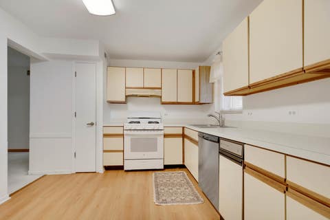 Tiny photo for 5960 Lake Bluff Drive #302, Tinley Park, IL 60477 (MLS # 12646710)
