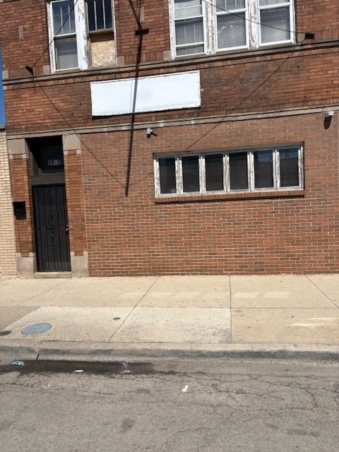 2852 W 63rd Street