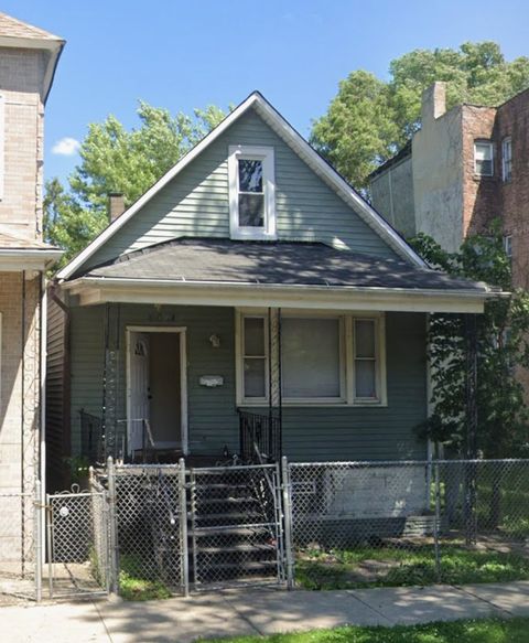 Photo of 9021 S Exchange Avenue, Chicago, IL 60617 (MLS # 12485810)