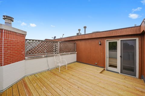 Tiny photo for 1552 N LEAVITT Street #1552, Chicago, IL 60622 (MLS # 12463966)