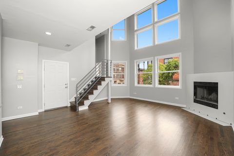 Tiny photo for 1552 N LEAVITT Street #1552, Chicago, IL 60622 (MLS # 12463966)