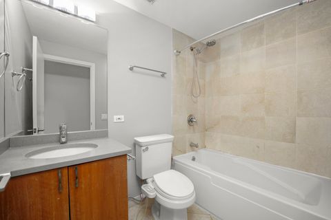Tiny photo for 1552 N LEAVITT Street #1552, Chicago, IL 60622 (MLS # 12463966)