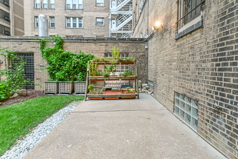 Tiny photo for 5000 S East End Avenue #2D, Chicago, IL 60615 (MLS # 12494941)