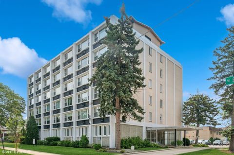 5975 N Odell Avenue 1B Chicago IL 60631