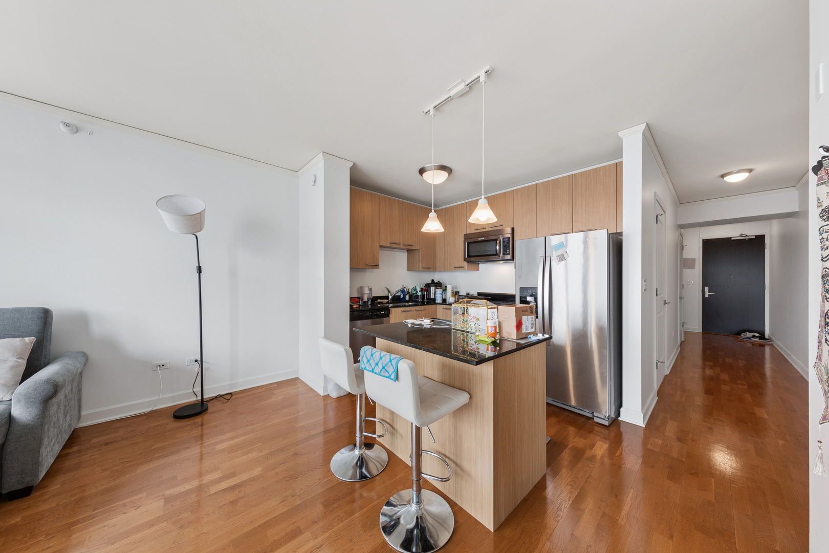 225 N Columbus Drive 6009