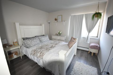 Tiny photo for 605 N Wolf Road #B9, Hillside, IL 60162 (MLS # 12583670)