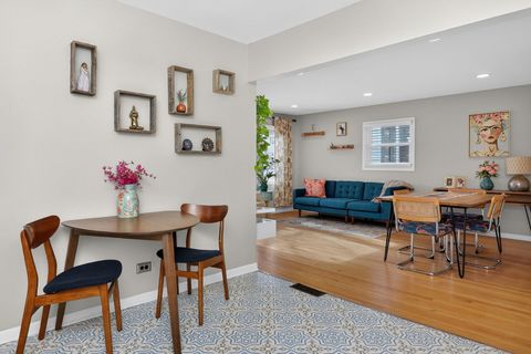 Tiny photo for 210 3rd Street, Downers Grove, IL 60515 (MLS # 12553933)