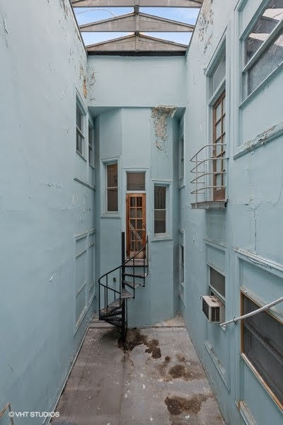 1906-1908 S Halsted Street 2R