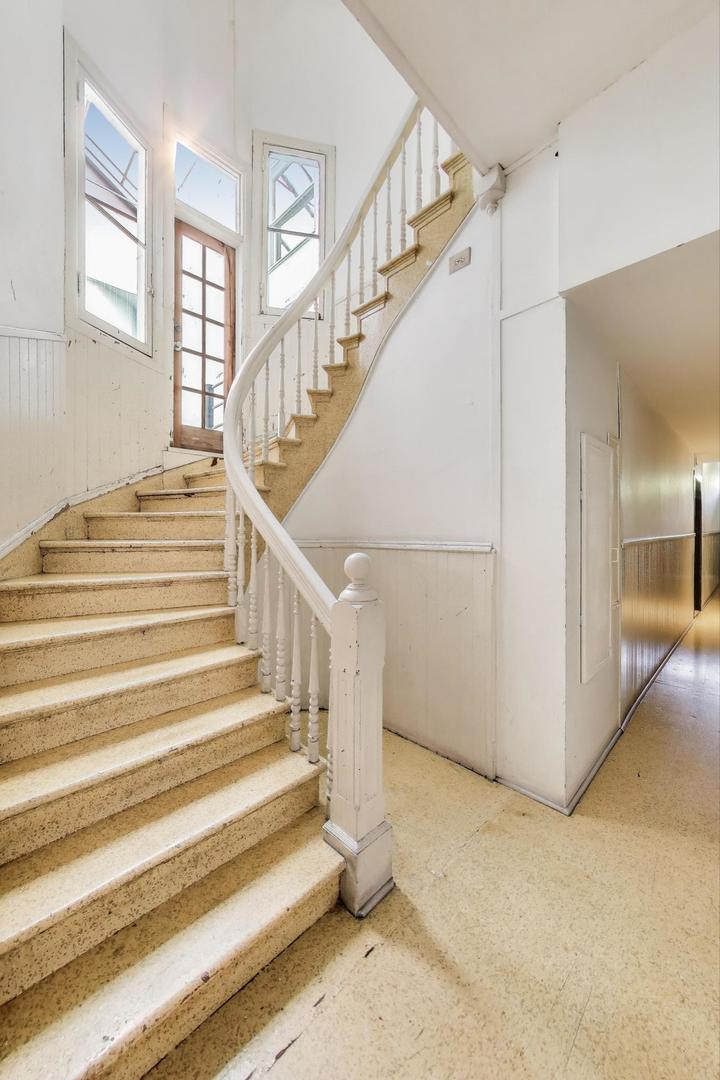 1906-1908 S Halsted Street 2R