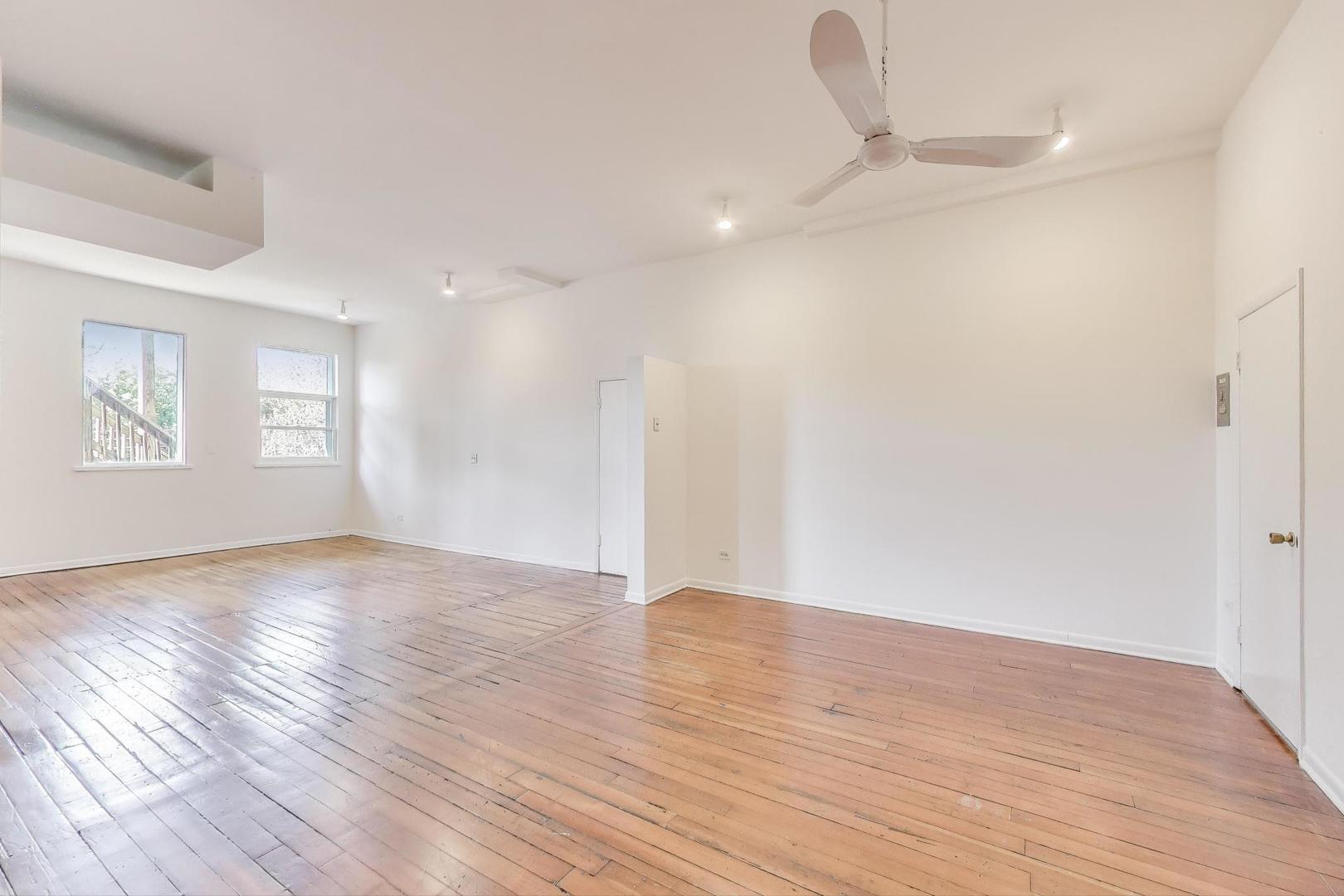 1906-1908 S Halsted Street 2R