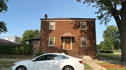 Photo of 14300 S Wentworth Avenue, Riverdale, IL 60827 (MLS # 12714932)