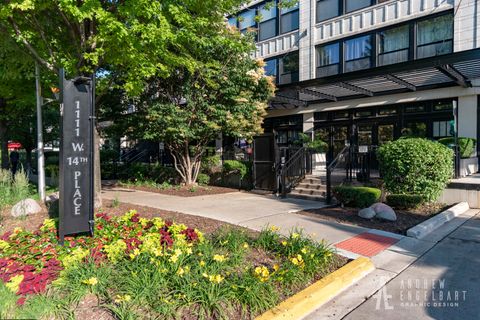 1111 W 14th Place 119 Chicago IL 60608