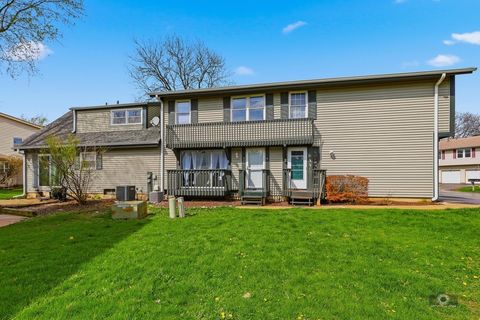 Tiny photo for 226 Elkhorn Court #B, Bolingbrook, IL 60440 (MLS # 12620400)