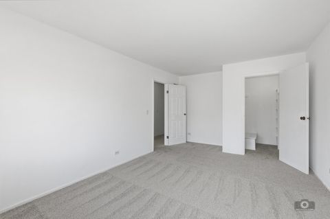 Tiny photo for 226 Elkhorn Court #B, Bolingbrook, IL 60440 (MLS # 12620400)