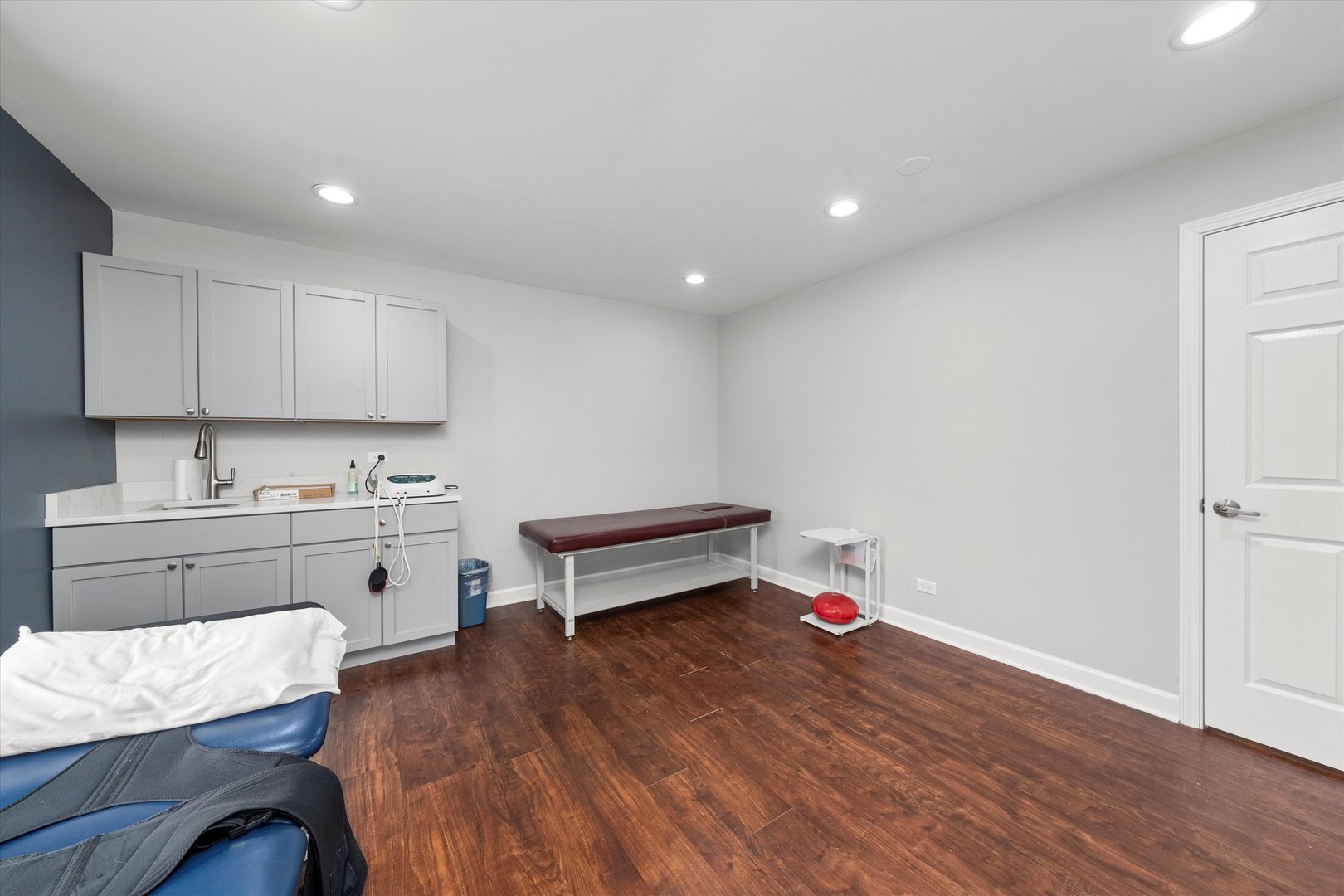 12750 S HARLEM Avenue 2-1