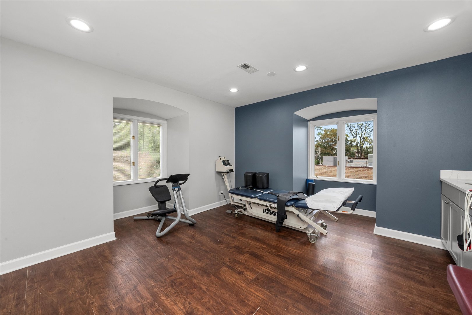 12750 S HARLEM Avenue 2-1