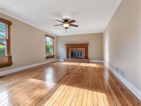 Tiny photo for 3925 Charlemagne Drive, Hoffman Estates, IL 60192 (MLS # 12458931)
