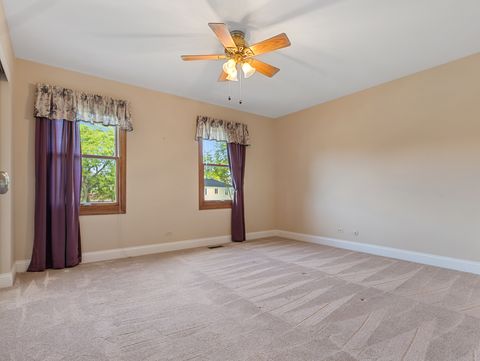 Tiny photo for 3925 Charlemagne Drive, Hoffman Estates, IL 60192 (MLS # 12458931)