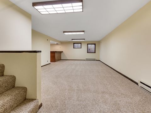 Tiny photo for 3925 Charlemagne Drive, Hoffman Estates, IL 60192 (MLS # 12458931)