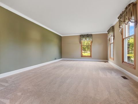 Tiny photo for 3925 Charlemagne Drive, Hoffman Estates, IL 60192 (MLS # 12458931)