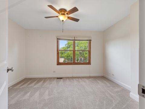 Tiny photo for 3925 Charlemagne Drive, Hoffman Estates, IL 60192 (MLS # 12458931)