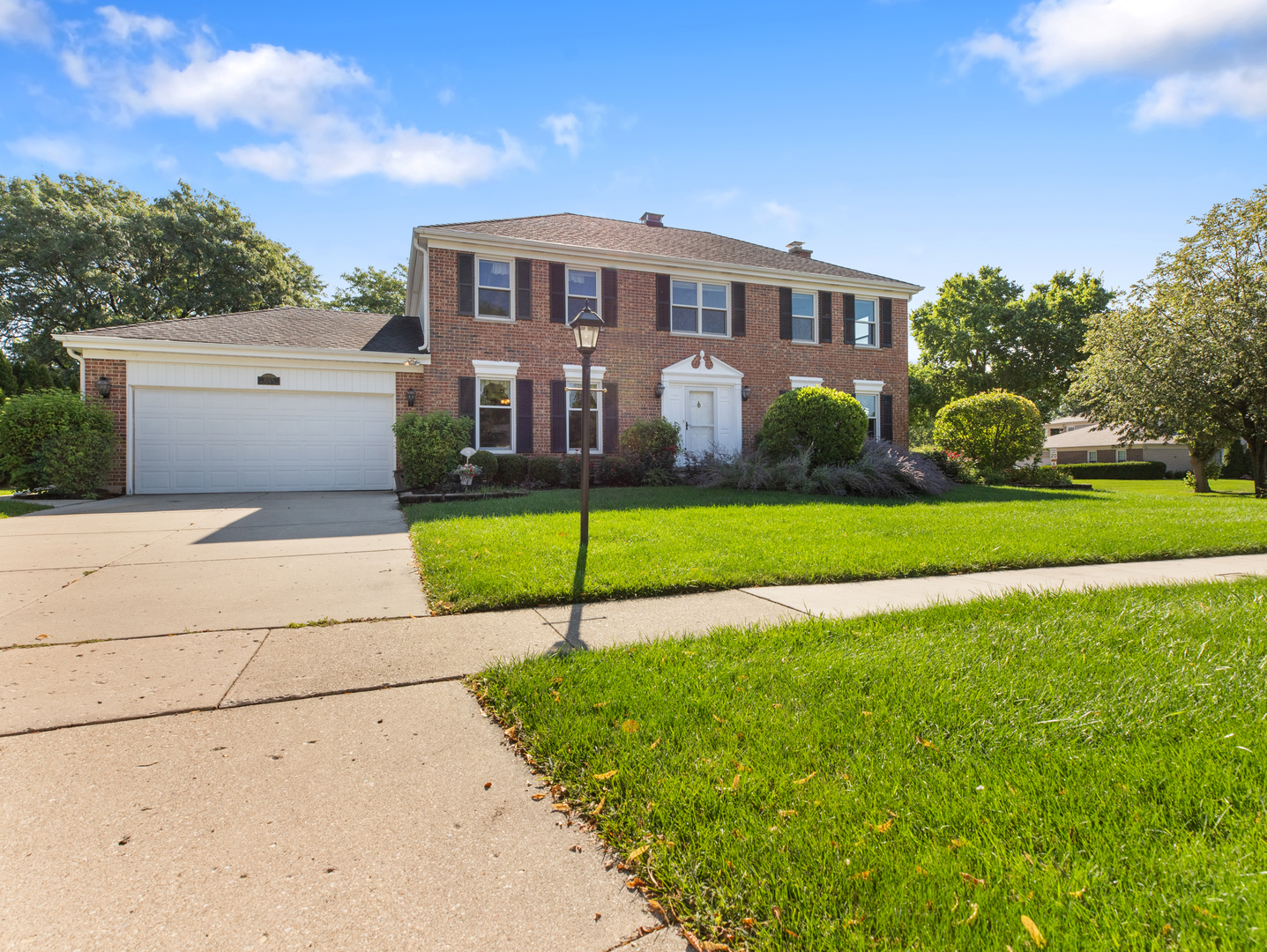 3925 Charlemagne Drive