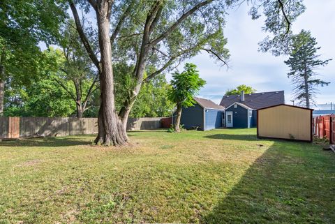 Tiny photo for 823 Lenwood Court, Aurora, IL 60506 (MLS # 12485732)