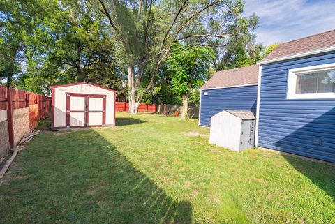 Tiny photo for 823 Lenwood Court, Aurora, IL 60506 (MLS # 12485732)
