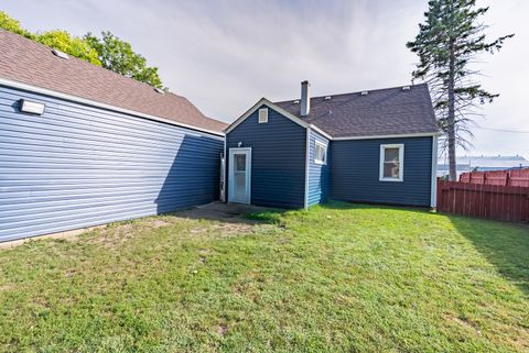 Tiny photo for 823 Lenwood Court, Aurora, IL 60506 (MLS # 12485732)